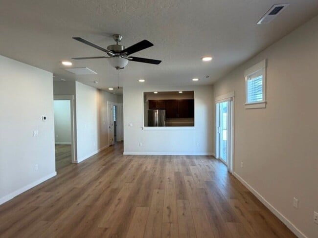 Photo - Beautiful newer 3 bed 2 bath home in Caldwell just off Linden Rd and Middleton Rd