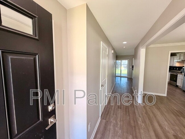 Photo - 226 Elsoma Dr