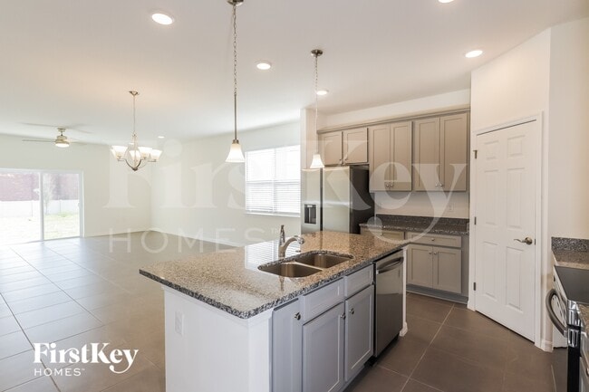 Photo - 113 Windsor Reserve Dr