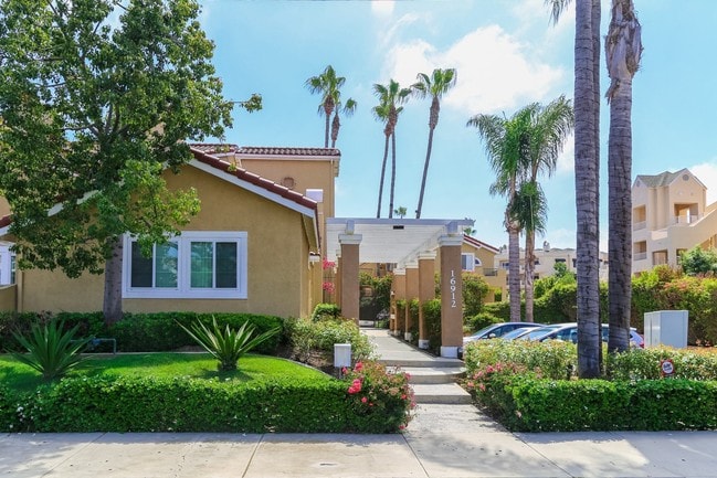 Photo - 16912 Sims Lane