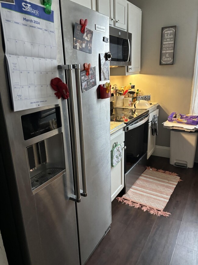 Photo - 609 George St