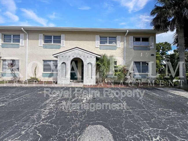 Photo - 6635 Warwick Cir