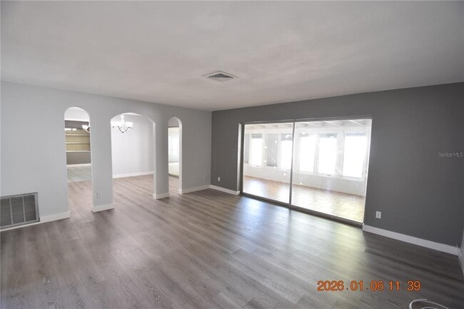 Photo - 6485 30th Ave N