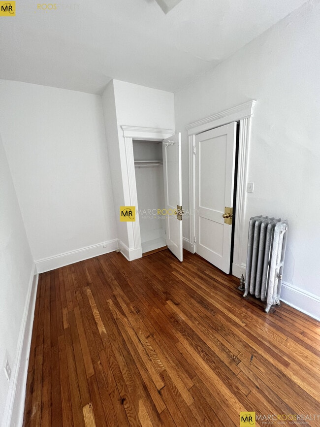 Photo - 124 Warren St