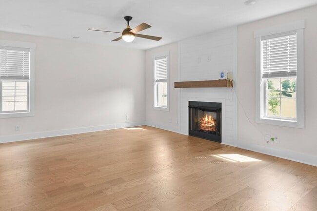 Photo - Pet Friendly Three Bedroom with Bonus!