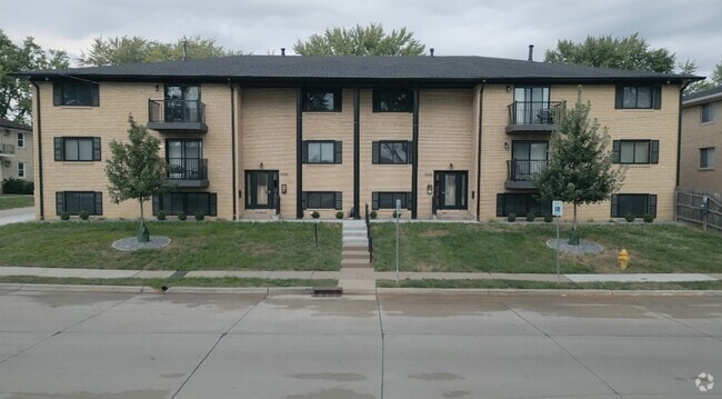 Building Photo - 1650 W 42nd St Unit 9 Rental