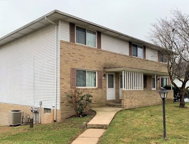 Building Photo - **$250 off security deposit move in specia... Rental