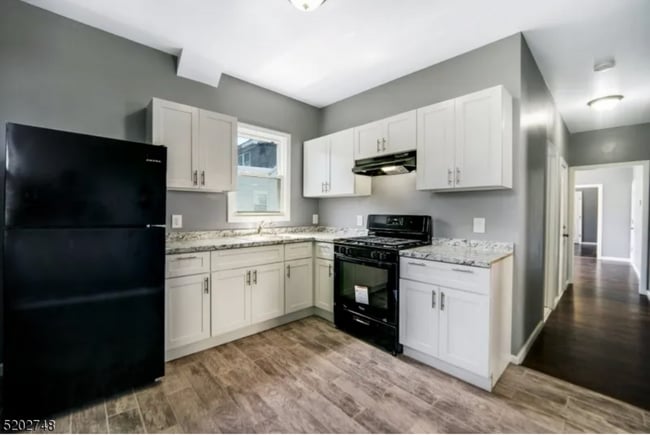 Photo - 106 Vermont Ave