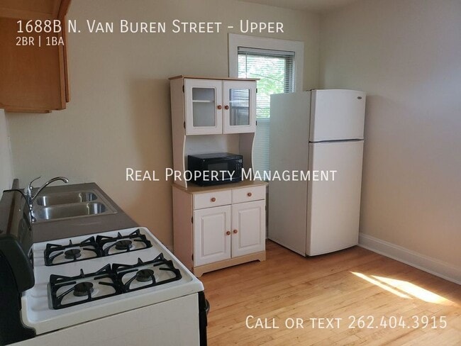 Photo - 1688B N. Van Buren Street-Upper Unidad Upper