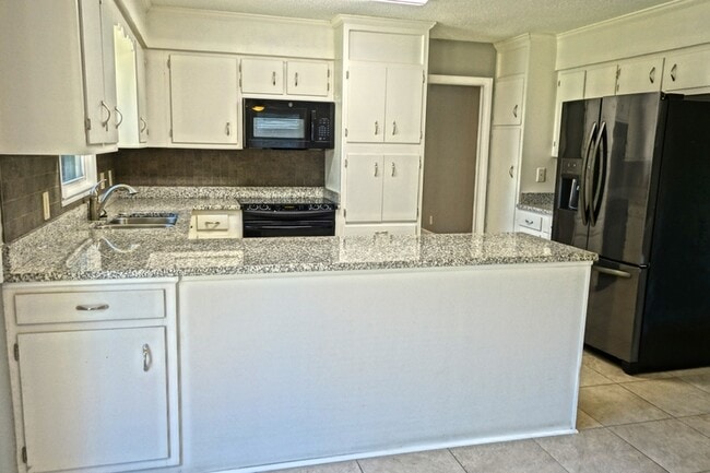 3306 Hastings Rd SW