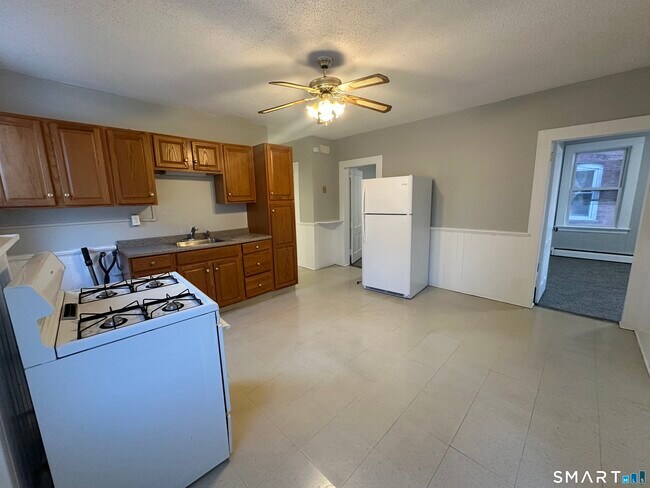 Photo - 512 Broad St