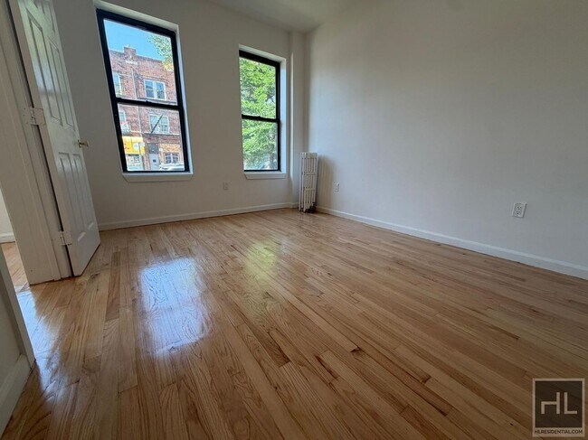 Photo - WEST 10 STREET Unit 2