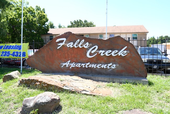 Falls Creek Apartments - Falls Creek Apartments
