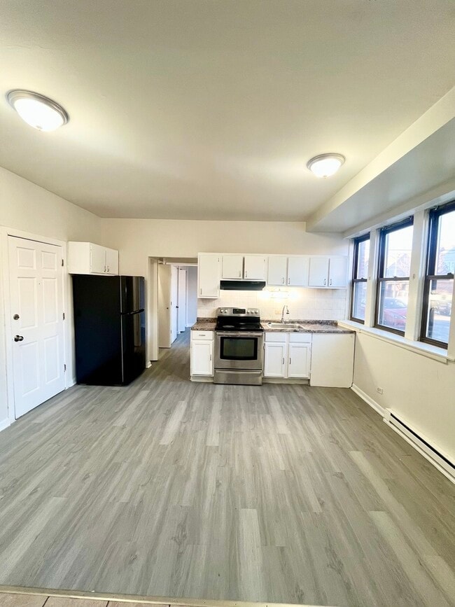 Photo - 2700 S Hamlin Ave