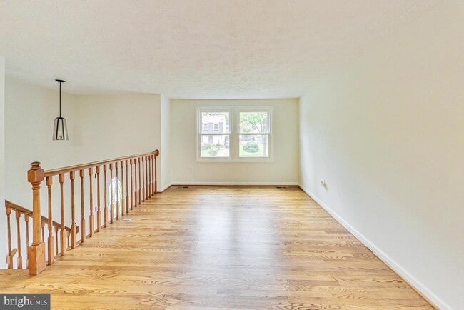 Photo - 6307 Willow Way
