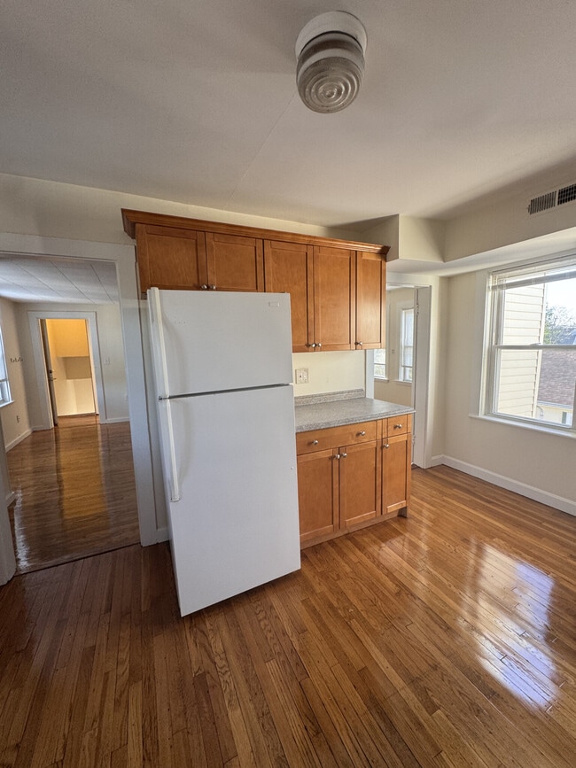 Photo - 30 Hanson St Unit #3