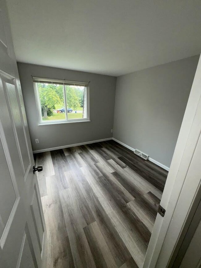 Photo - 5510 Beavercrest Dr