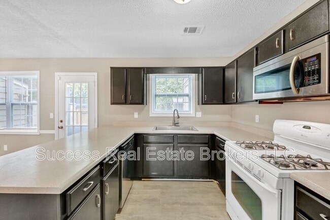 Photo - 4000 Sand Wedge Cir