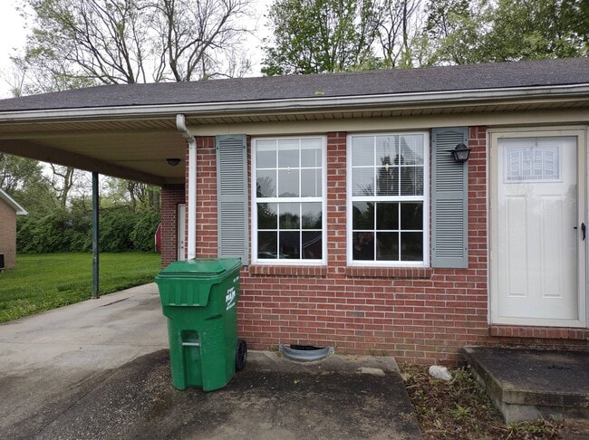 Photo - 321 Humston Dr