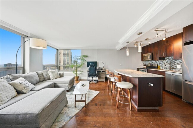 Photo - 440 N Wabash Ave