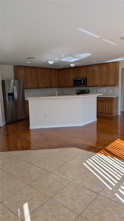 Photo - 2724 Lyndscape St