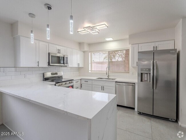 Building Photo - 5817 S Siesta Ln Rental
