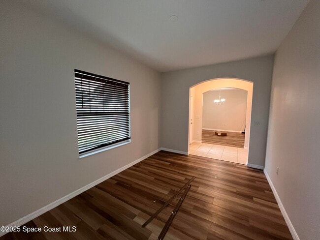 Photo - 774 Alfonso Ave SE