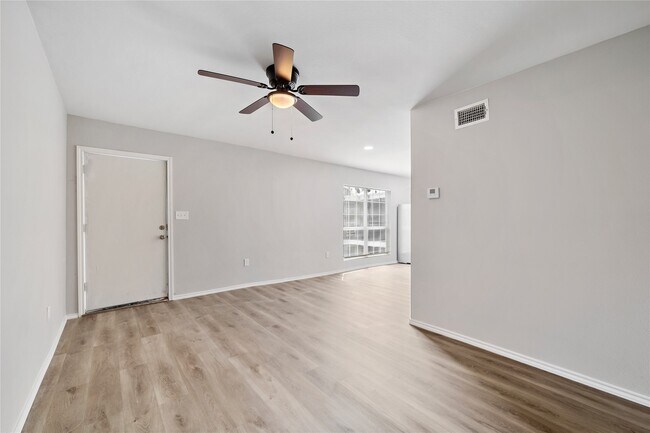 Photo - 9711 Linkmeadow Ln Unit 14