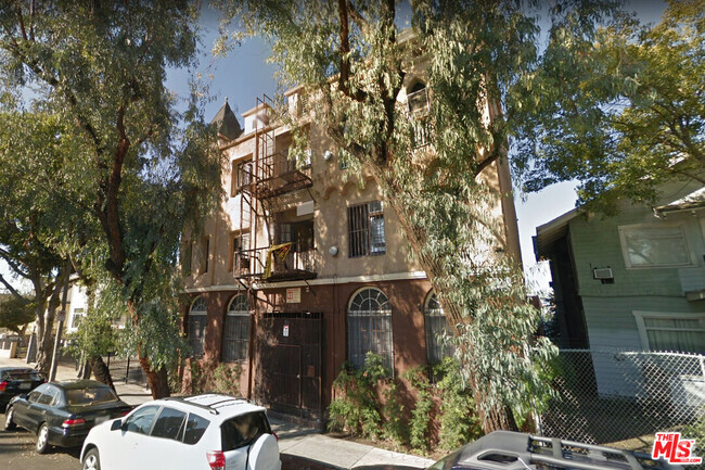 Building Photo - 1117 S Westlake Ave Unit 210 Rental