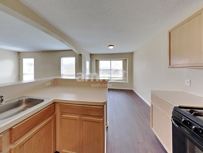 Photo - 4002 Portman Glen Ln