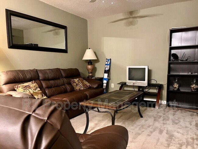 5656 Encino Cove Unidad 2