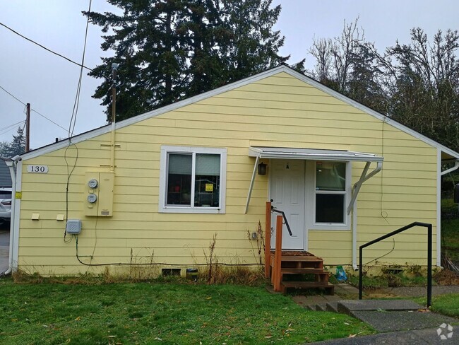 Building Photo - Cozy 2 Bedroom Bremerton Unit Within Walki... Rental