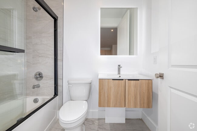 2BR, 1BA - 1099SF - Bathroom