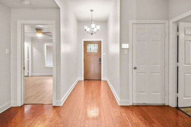 Photo - 1075 Wood Stream Dr