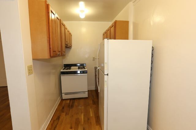 Photo - 430 W Roscoe St Unit 014