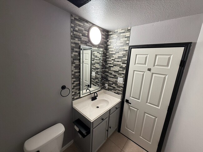 Photo - 16135 Green Plume Ln