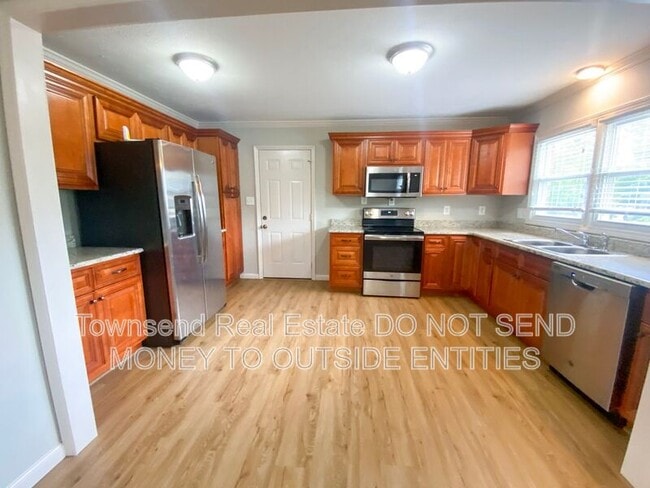 Photo - 212 Haverhill Dr