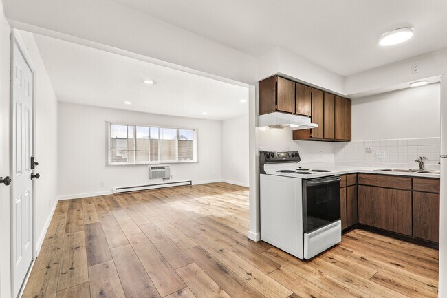 Photo - 1005 Buena Vista Dr, Sun Prairie WI, 53590