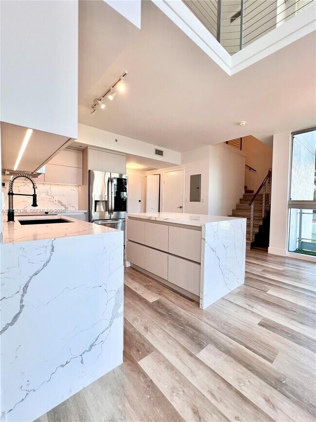 Photo - 90 SW 3rd St Unidad TH300A