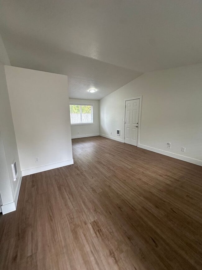 Photo - Stunning Fully Renovated 3-Bedroom Home in...