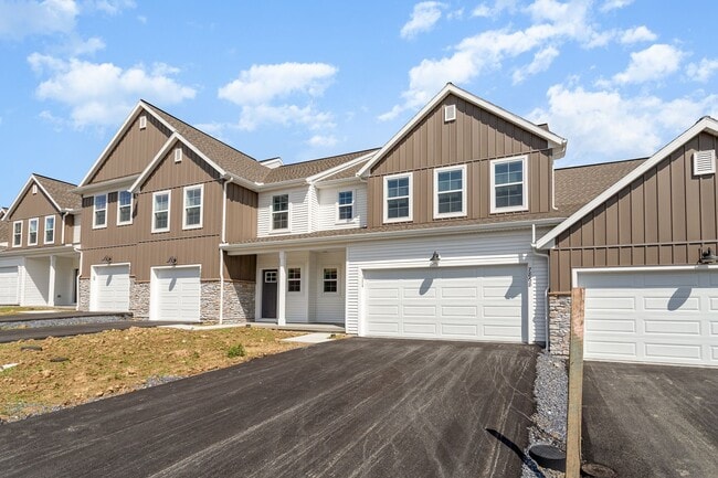 Photo - 7868 Oak Brook Dr-