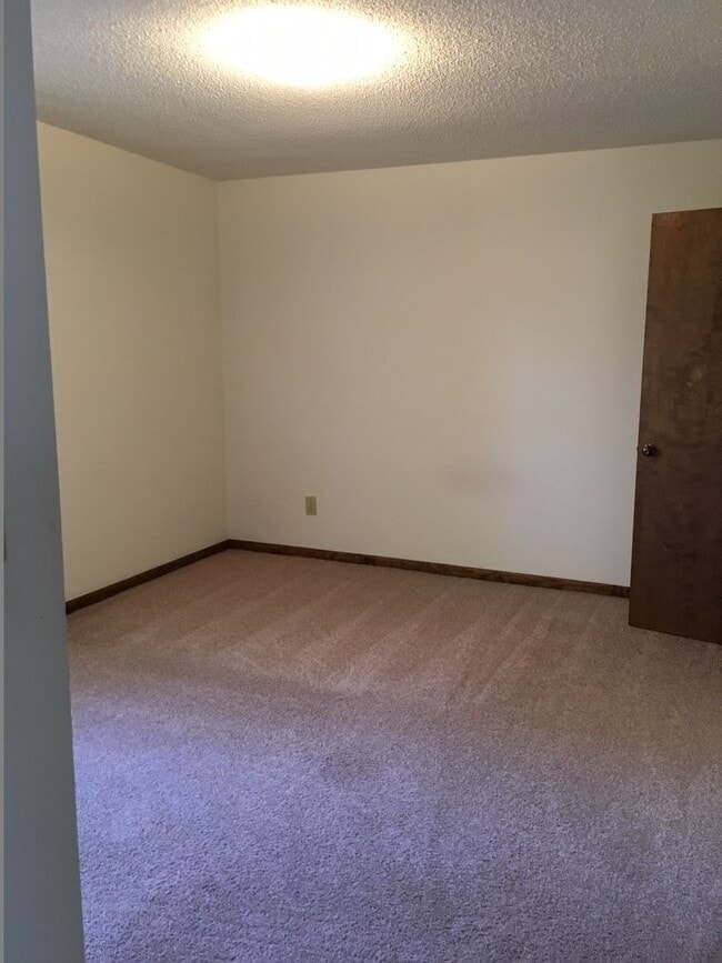 Photo - 119 Birdie Ct