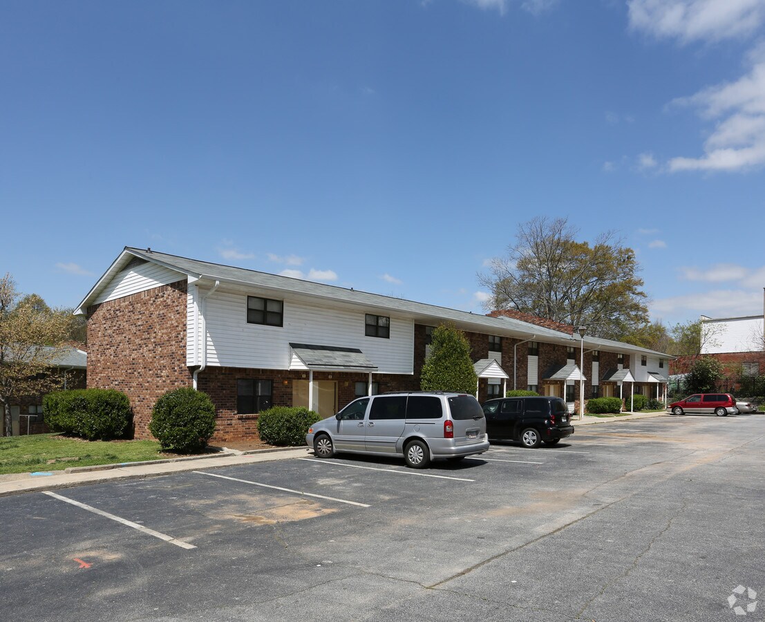 Photo - Gateway Manor