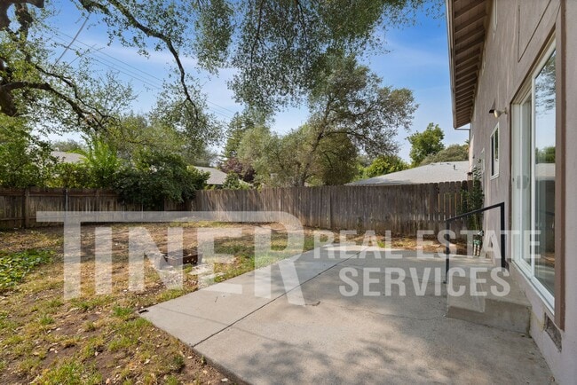 Photo - 6169 Oakgreen Cir
