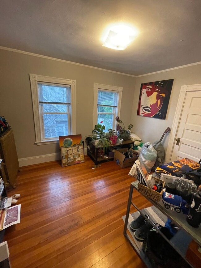2-3 bed near MBTA GL-D Newton Highlands - 2-3 bed near MBTA GL-D Newton Highlands House