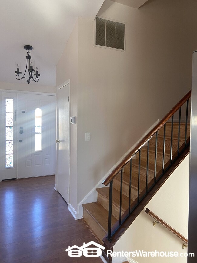 Photo - 750 Hyde Park Dr