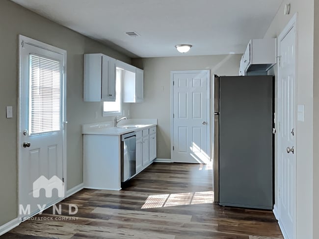 Photo - 89 Connie Dr