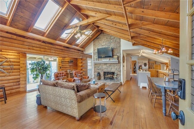 Photo - 3615 Lodgehaven Dr