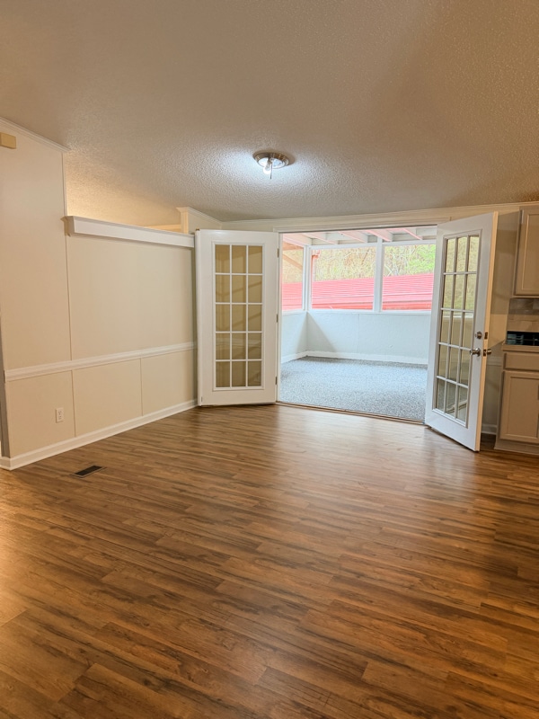 Photo - 411 Brogden St