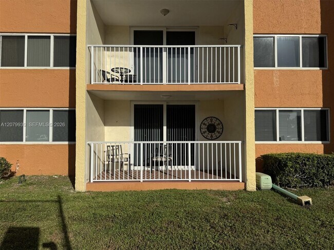 7010 NW 186th St Unit 5-107